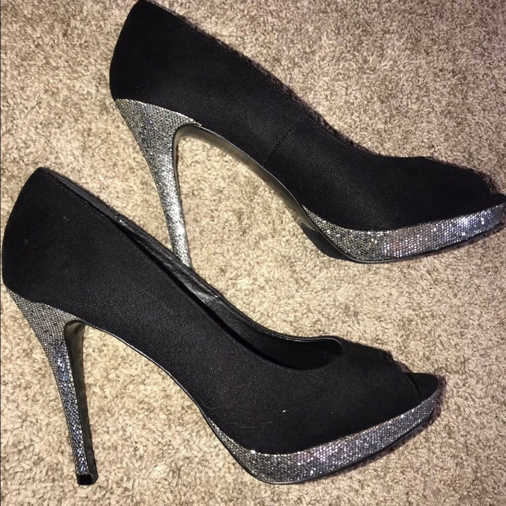 Black glitter stiletto heels fabulosity